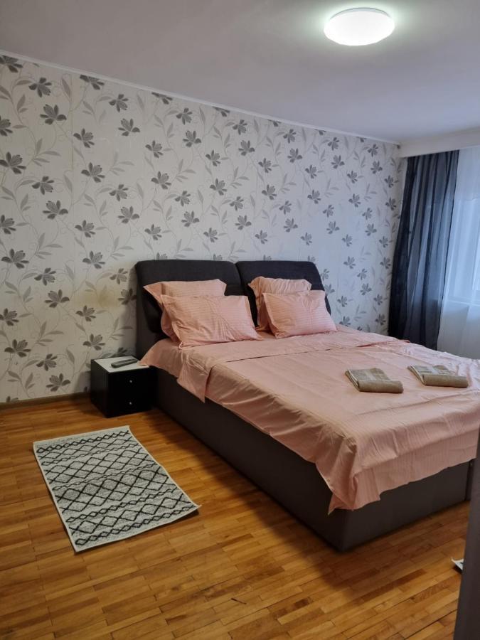 Apartamento Marya'S Râmnicu Vâlcea Exterior foto