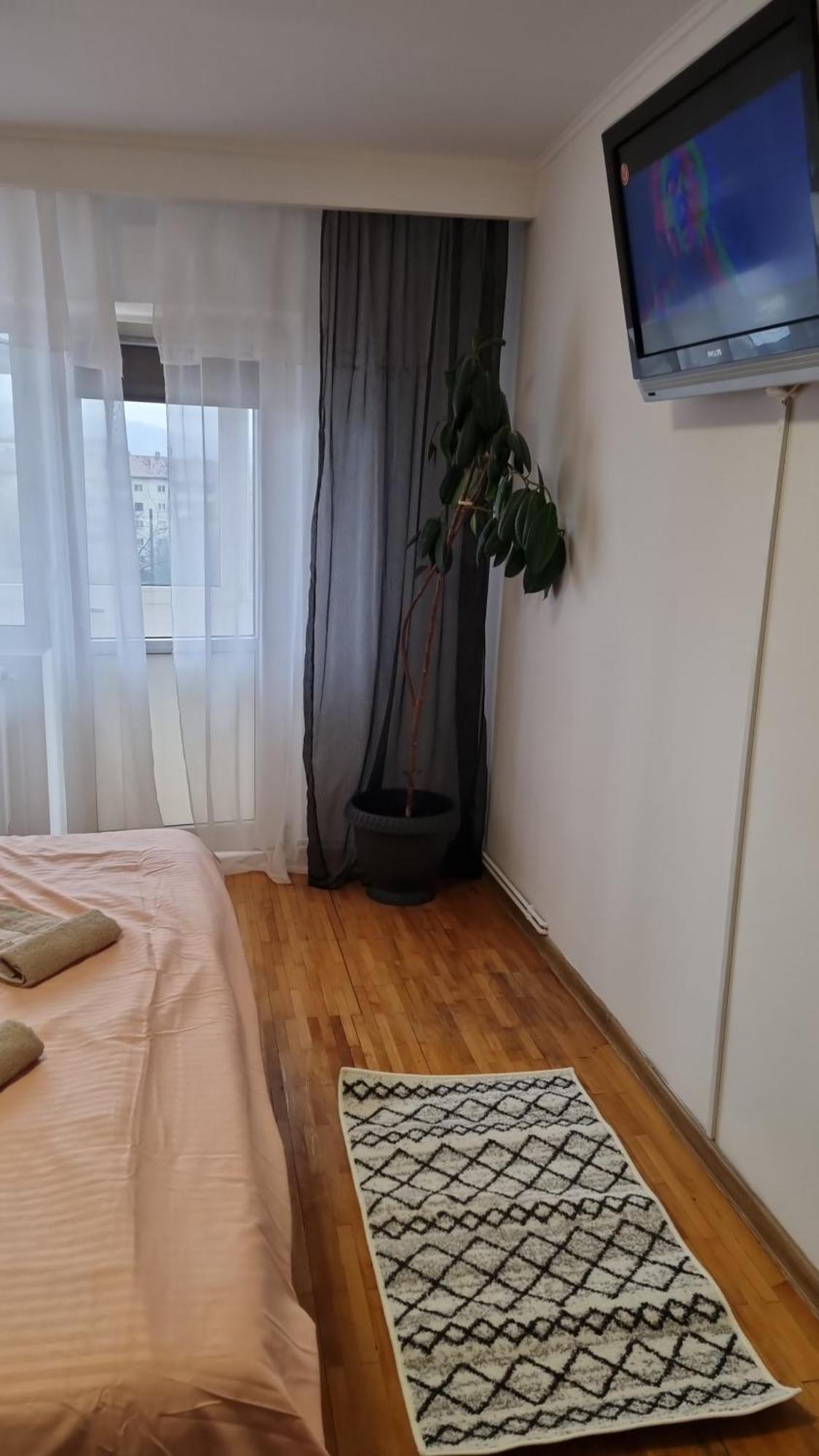 Apartamento Marya'S Râmnicu Vâlcea Habitación foto